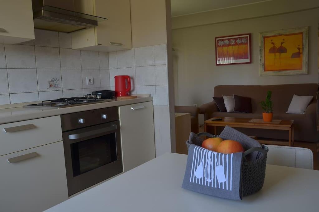 Apartman Ana Pula - Calm, Free Parking, Close To Center Εξωτερικό φωτογραφία